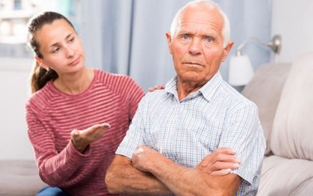 Способы общения с пожилым человеком, который не разговаривает
