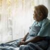 Как ухаживать за пожилым человеком, который почти не встаёт с кровати